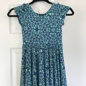Lularoe Dot Dot Smile Dress Size 7